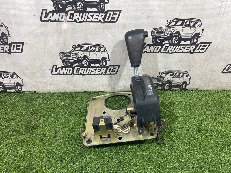 Рычаг переключения кпп TOYOTA LAND CRUISER FZJ80 1FZ-FE (б/у)