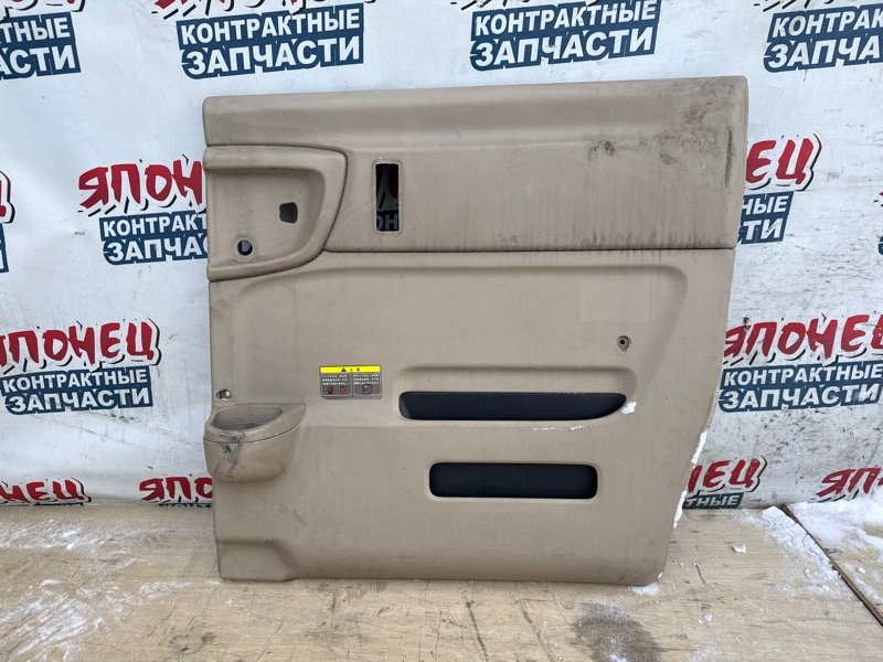 Обшивка двери NISSAN SERENA PC24 SR20DE задняя правая (б/у)