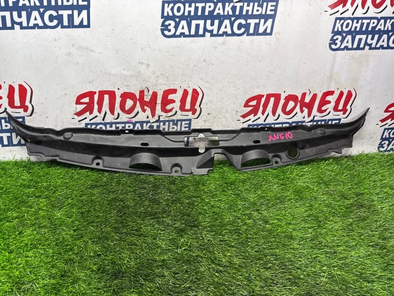 Накладка на рамку радиатора TOYOTA WISH ANE10 1AZ-FSE (б/у)