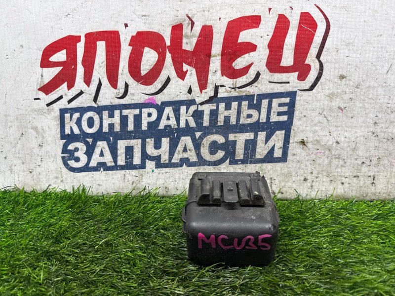 Блок реле TOYOTA HARRIER MCU35 1MZ-FE (б/у)