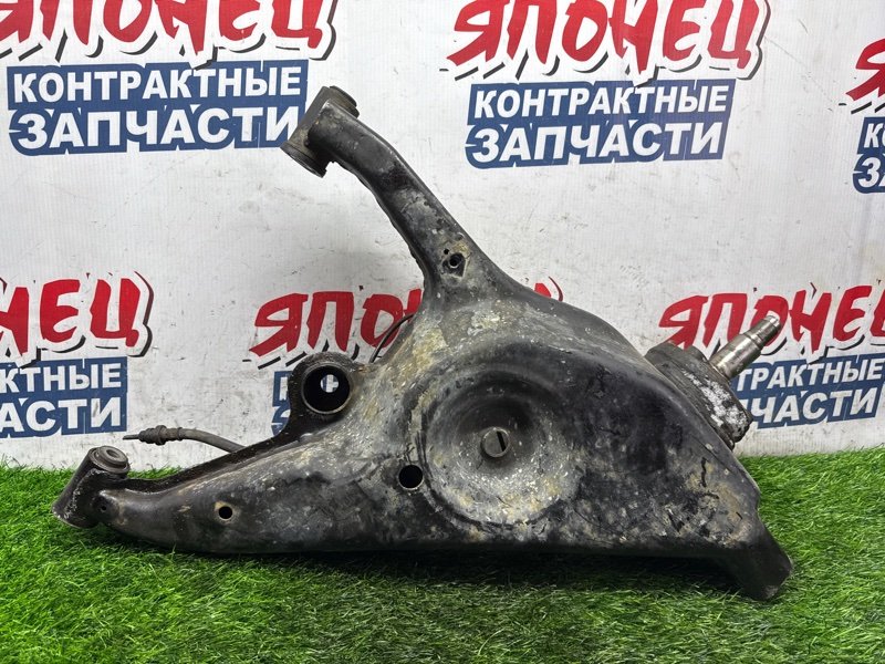Рычаг нижний MITSUBISHI CHARIOT GRANDIS N84W 4G64 задний левый (б/у)