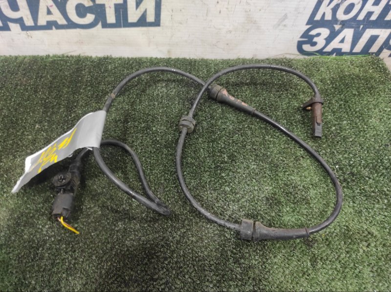 Датчик abs NISSAN BLUEBIRD SYLPHY KG11 MR20DE передний (б/у)