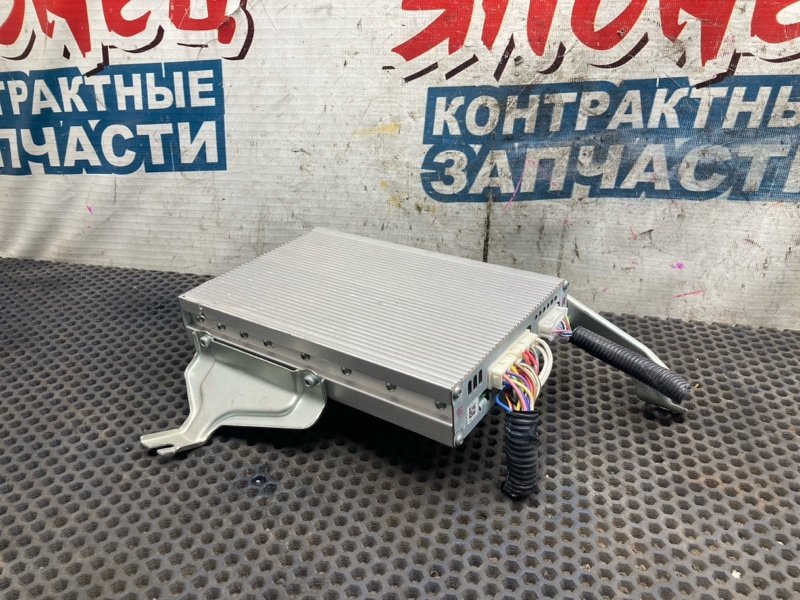 Усилитель магнитофона TOYOTA HARRIER MCU30 1MZ-FE (б/у)