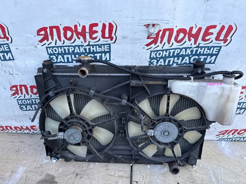 Радиатор основной TOYOTA IPSUM ACM21 2AZ-FE (б/у)