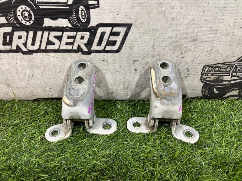 Петля двери TOYOTA LAND CRUISER UZJ100 2UZ-FE передняя левая (б/у)