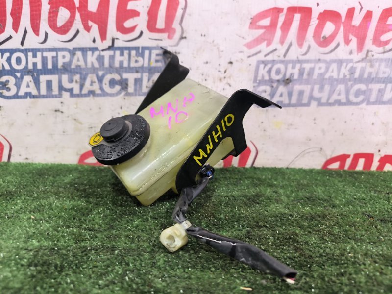 Бачок для тормозной жидкости TOYOTA ALPHARD MNH10 1MZ-FE (б/у)