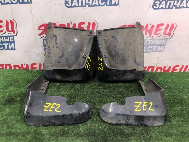 Брызговики комплект HONDA INSIGHT ZE2 LDA (б/у)