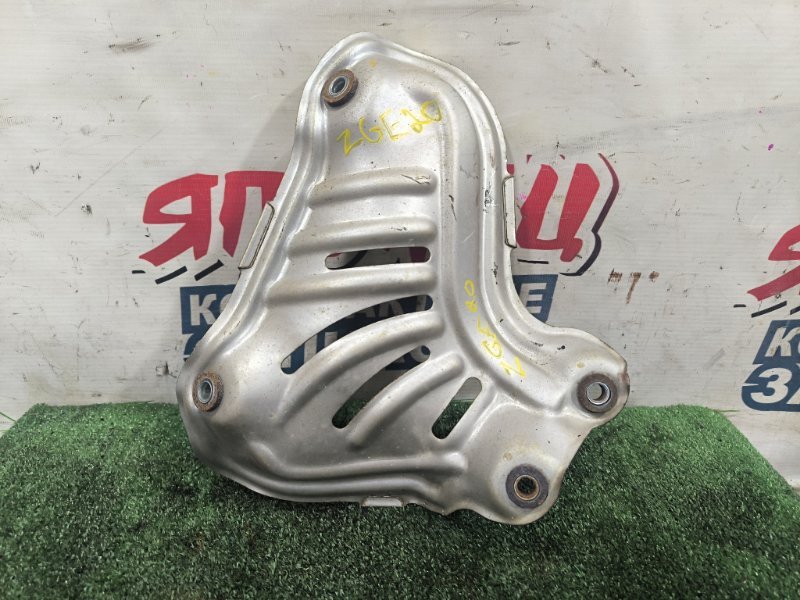 Защита выпускного коллектора TOYOTA WISH ZGE20 2ZR-FAE (б/у)