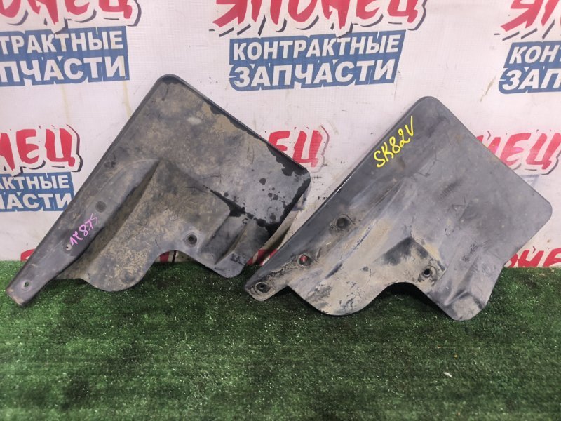 Брызговик MAZDA BONGO SK82V F8 передний (б/у)
