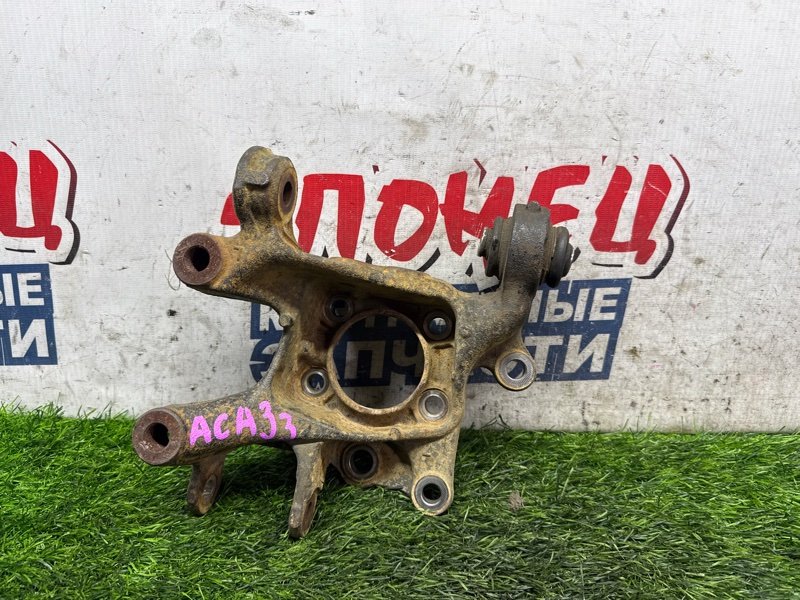 Цапфа TOYOTA VANGUARD ACA33 2AZ-FE задняя левая (б/у)