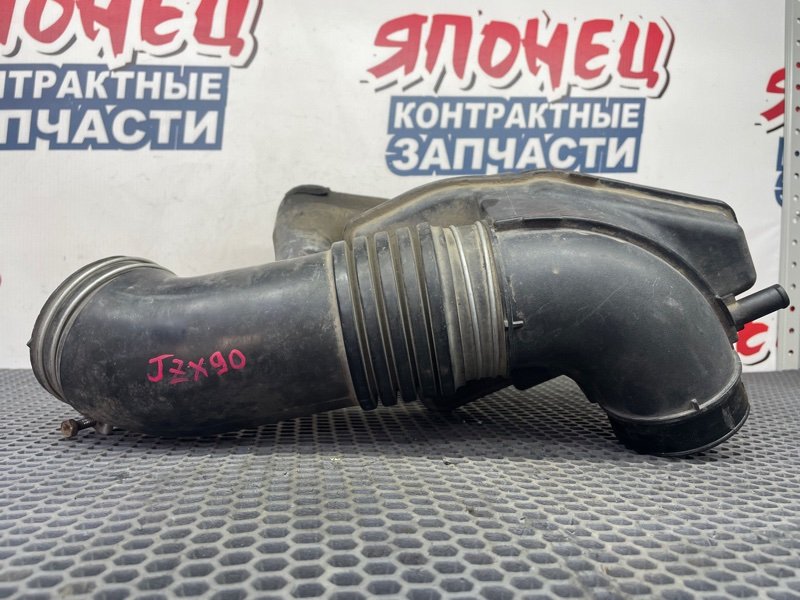 Патрубок воздушного фильтра TOYOTA CRESTA JZX90 1JZ-GE 1995 (б/у)