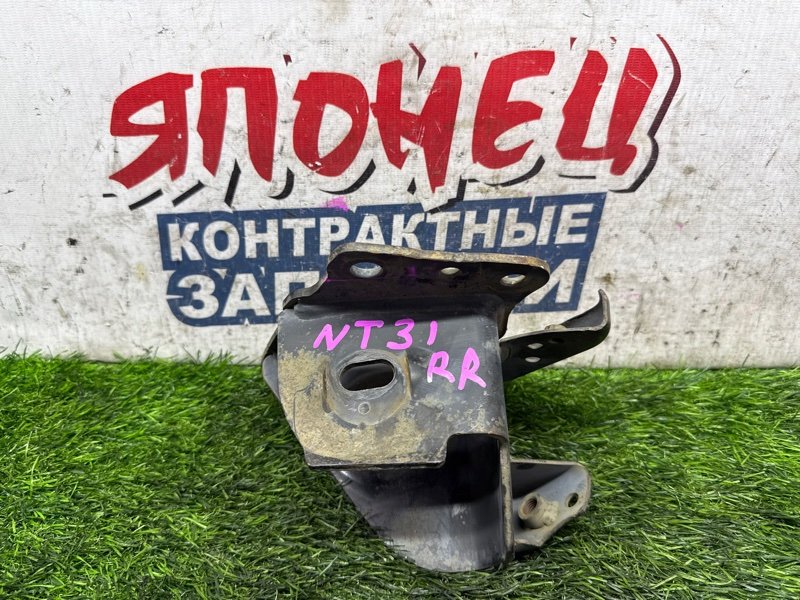 Крепление продольного рычага NISSAN X-TRAIL NT31 MR20DE заднее правое (б/у)