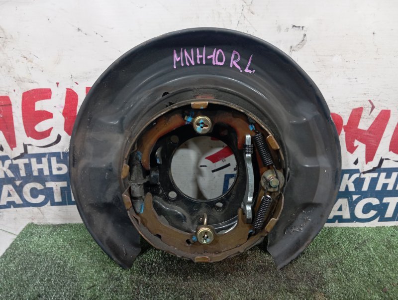 Механизм стояночного тормоза TOYOTA ALPHARD MNH10 1MZ-FE задний левый (б/у)