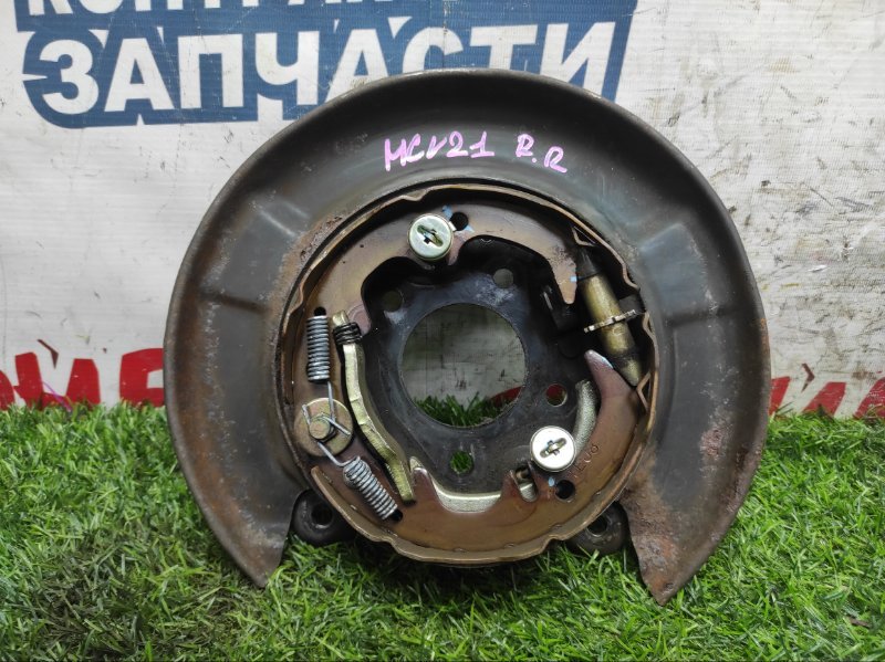 Механизм стояночного тормоза TOYOTA CAMRY GRACIA MCV21 2MZ-FE задний правый (б/у)