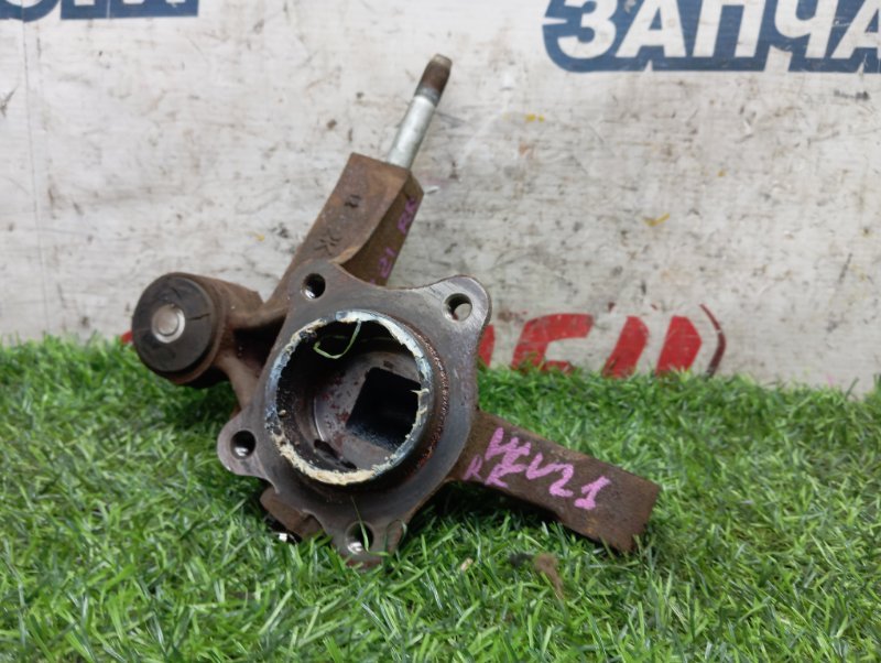 Цапфа TOYOTA CAMRY GRACIA MCV21 2MZ-FE задняя правая (б/у)