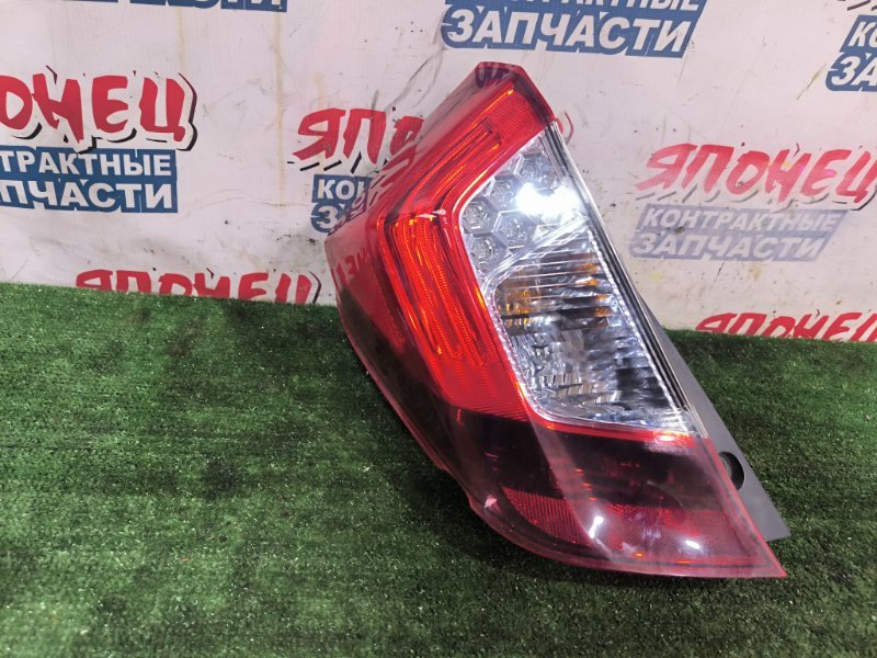 Вставка багажника HONDA FIT GP5 LEB задняя левая (б/у)