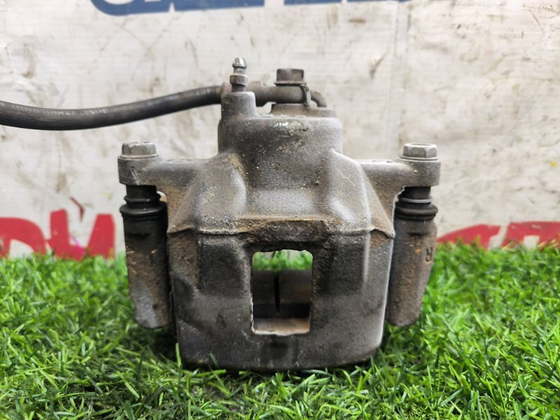 Суппорт TOYOTA RAUM NCZ20 1NZ-FE передний правый (б/у)