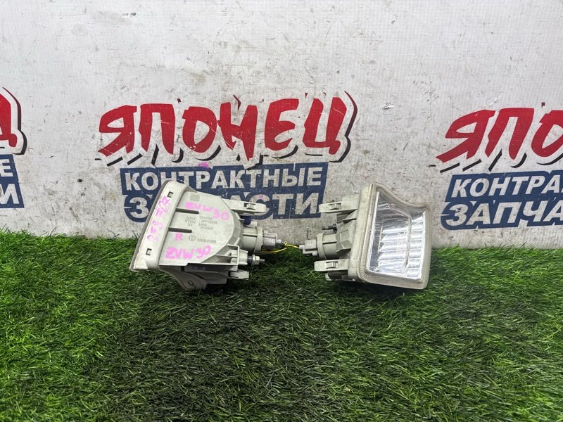 Поворотник TOYOTA PRIUS ZVW30 2ZR-FXE передний (б/у)