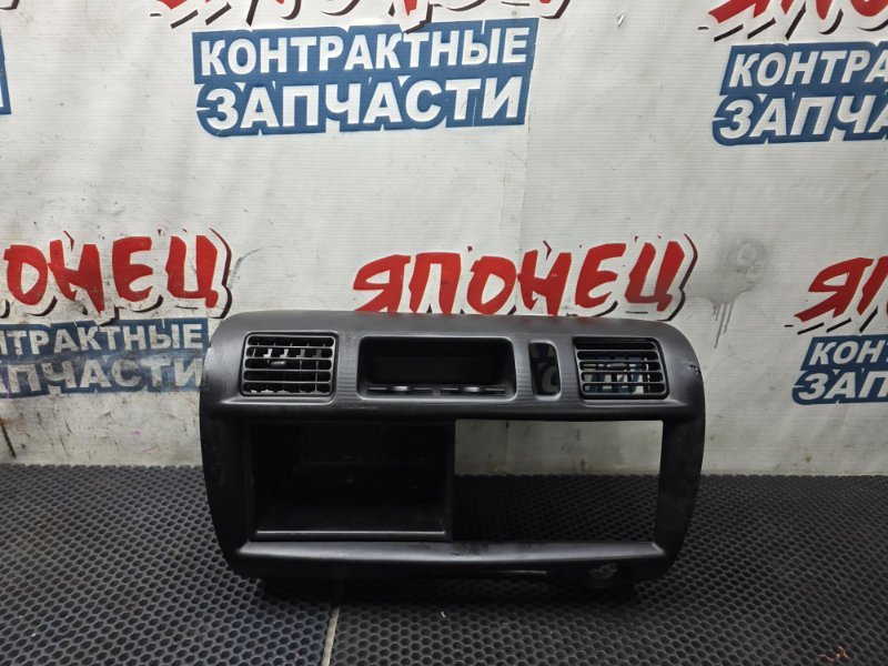 Консоль магнитофона MAZDA BONGO SK22M R2 (б/у)