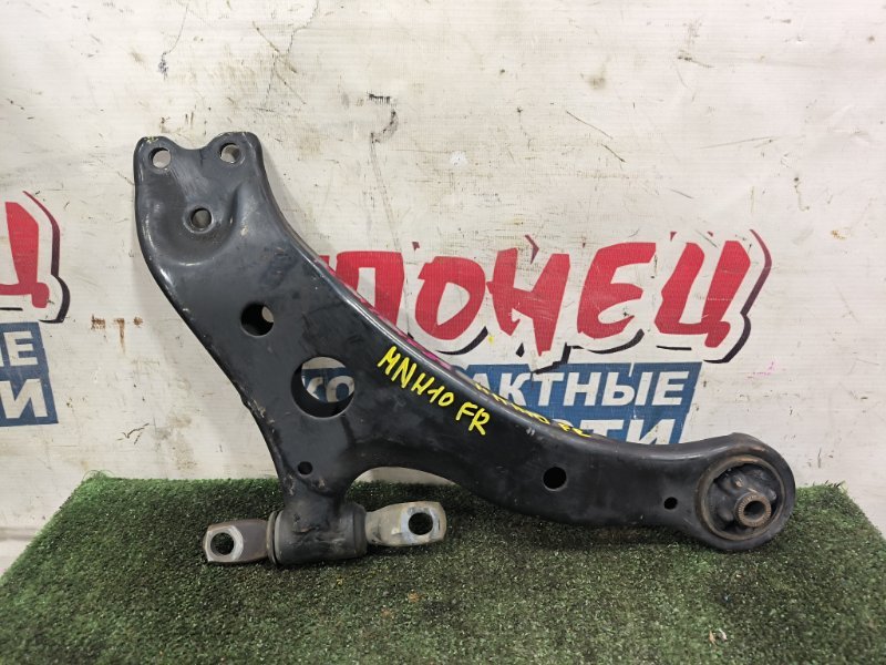 Рычаг нижний TOYOTA ALPHARD MNH10 1MZ-FE передний правый (б/у)