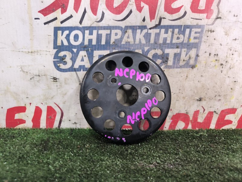 Шкив помпы TOYOTA RACTIS NCP100 1NZ-FE (б/у)