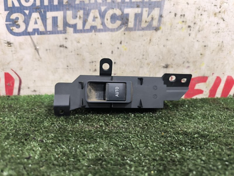 Кнопка стеклоподъемника LEXUS GS430 UZS190 3UZ-FE задняя (б/у)