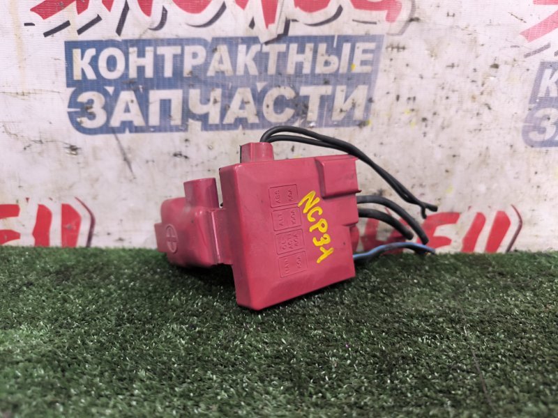 Блок предохранителей аккумулятора TOYOTA BB NCP31 1NZ-FE (б/у)