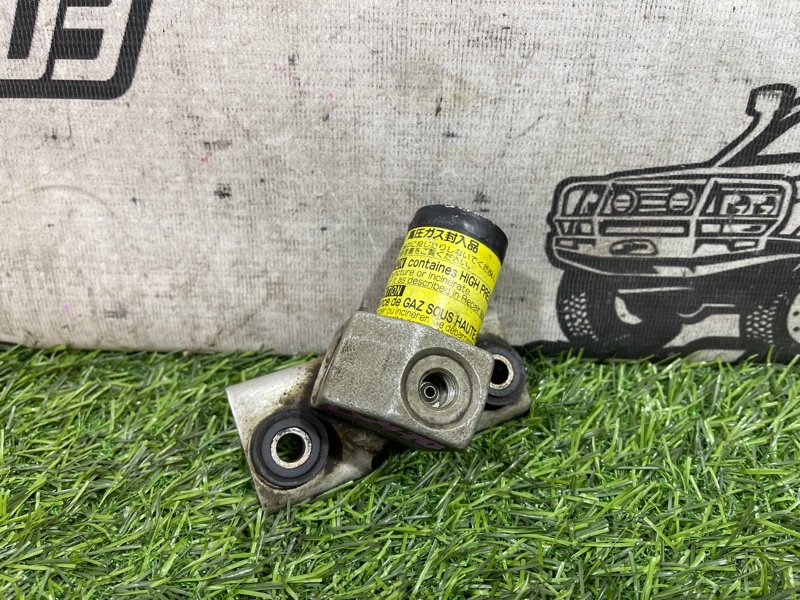 Клапан гидроподвески LEXUS LX470 UZJ100 2UZ-FE (б/у)