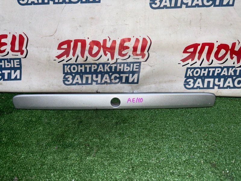 НАКЛАДКА КРЫШКИ БАГАЖНИКА TOYOTA SPRINTER AE110 5A-FE (б/у)