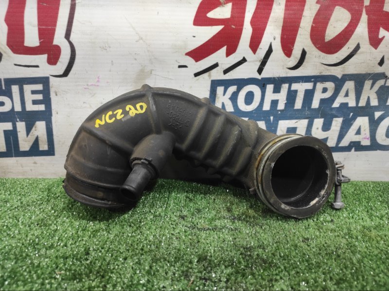 Патрубок воздушного фильтра TOYOTA RAUM NCZ20 1NZ-FE (б/у)