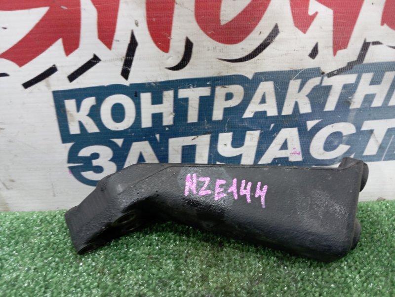 КРЕПЛЕНИЕ РАЗДАТОЧНОЙ КОРОБКИ TOYOTA COROLLA FIELDER NZE144 1NZ-FE (б/у)