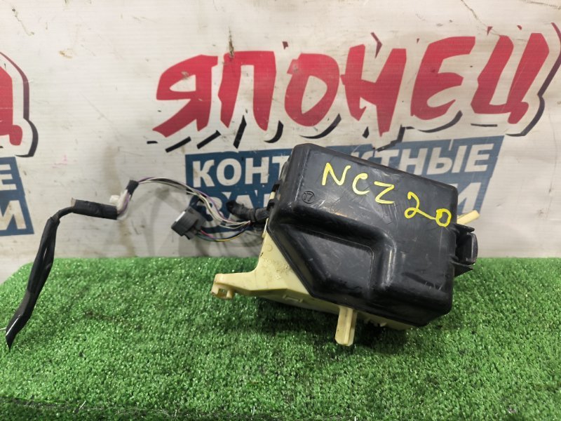 Блок предохранителей под капот TOYOTA RAUM NCZ20 1NZ-FE (б/у)