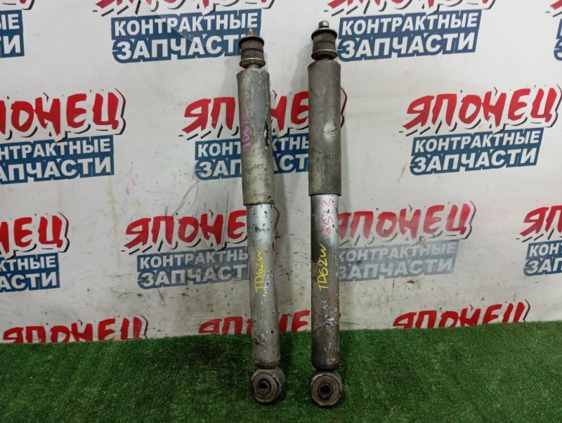 Амортизатор SUZUKI ESCUDO TD62W H25A задний (б/у)
