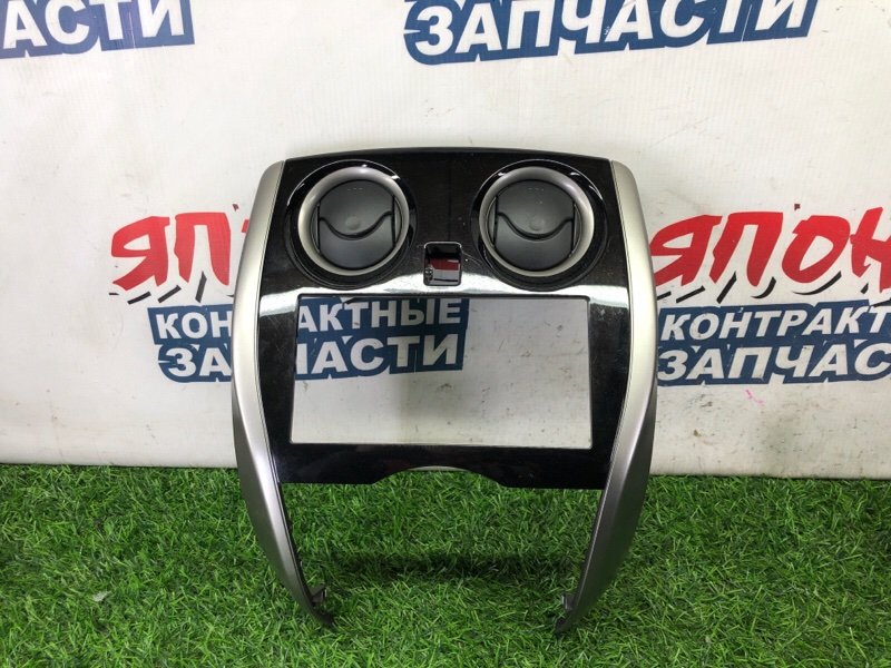 Консоль магнитофона NISSAN NOTE E12 HR12DDR (б/у)