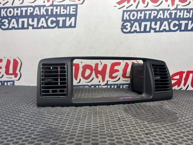 Крепление блока климат-контроля TOYOTA COROLLA FIELDER NZE121 1NZ-FE 2003 (б/у)