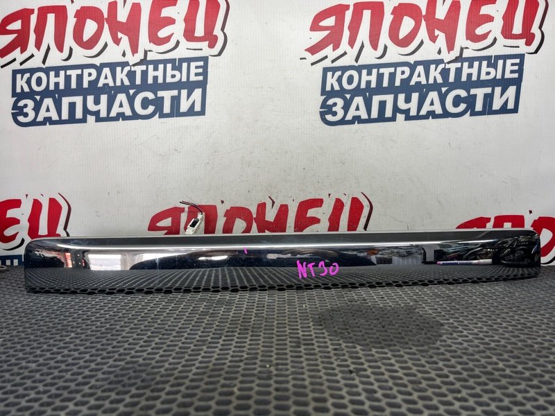 Накладка на багажник NISSAN X-TRAIL NT30 QR20DE 2000 (б/у)