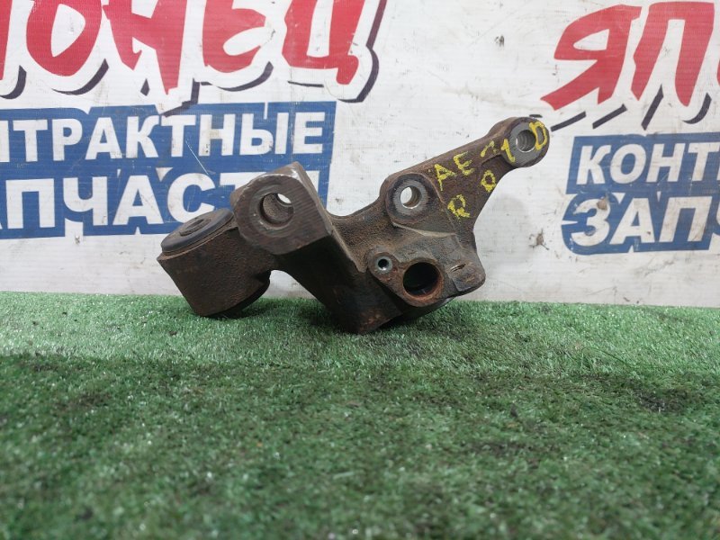 Цапфа TOYOTA COROLLA AE110 5A-FE задняя правая (б/у)