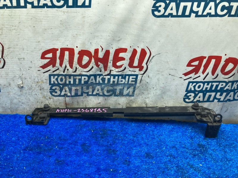 КРЕПЛЕНИЕ РАДИАТОРА TOYOTA AQUA NHP10 1NZ-FXE 2014 (б/у)