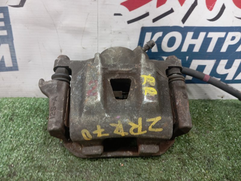 Суппорт TOYOTA HOAH ZRR70 3ZR-FAE задний правый (б/у)