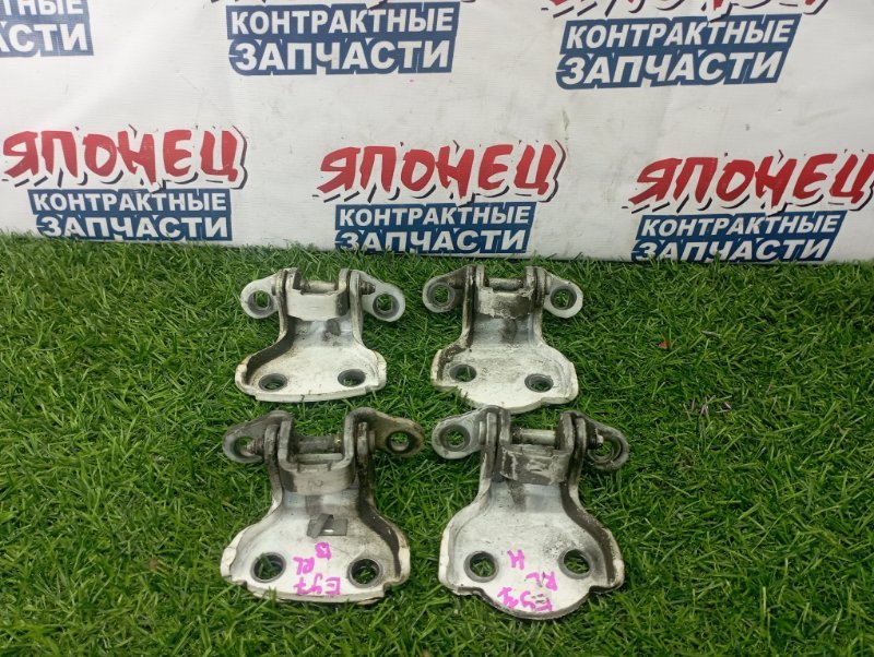 Петля двери HONDA PARTNER EY7 D15B задняя (б/у)