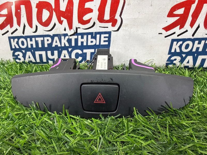 Кнопка аварийной сигнализации MAZDA DEMIO DE3AS ZJVE (б/у)