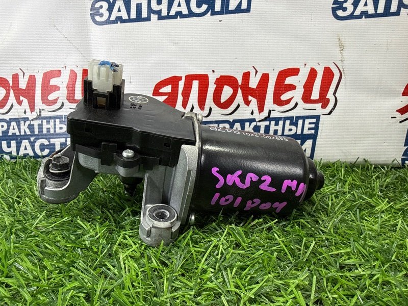 Мотор дворников NISSAN VANETTE SKP2MN L8 (б/у)