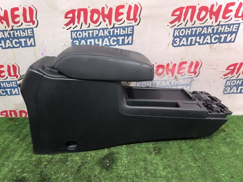 Бардачок между сиденьями SUBARU LEVORG VM4 FB16E (б/у)