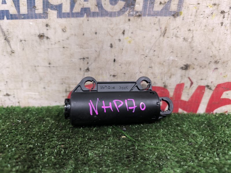 Демпфер бардачка TOYOTA SIENTA NHP170 1NZ-FXE (б/у)