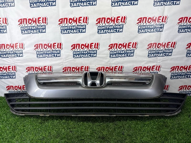 Решетка радиатора HONDA CR-V RE4 K24A (б/у)