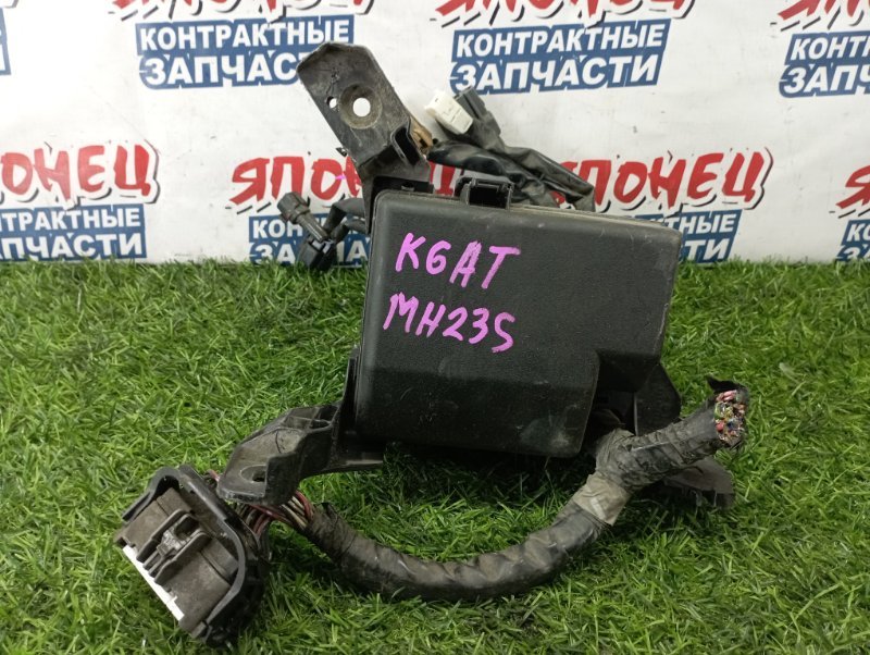 Блок предохранителей под капот SUZUKI WAGON R MH23S K6AT (б/у)