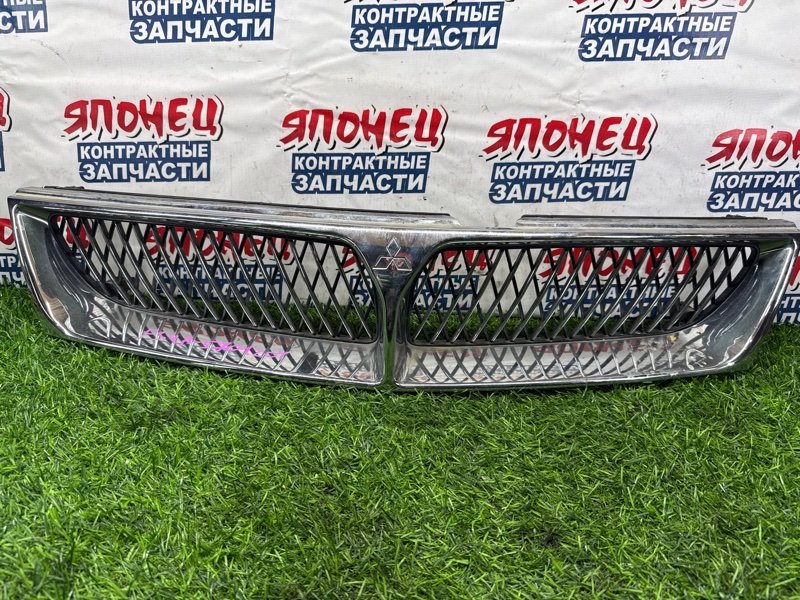 Решетка радиатора MITSUBISHI DIAMANTE F34A 6A13 (б/у)