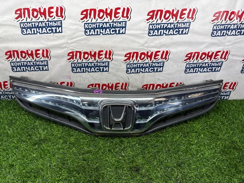 Решетка радиатора HONDA FIT GP1 LDA (б/у)