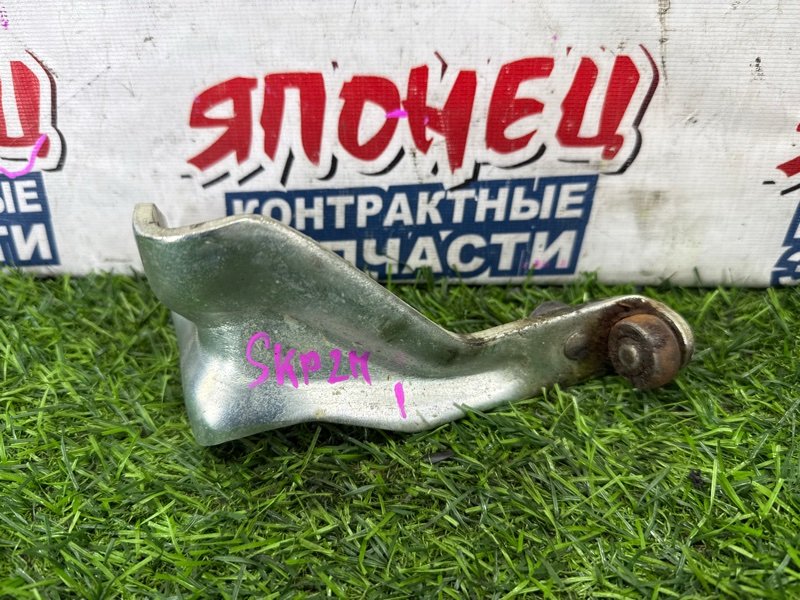 Ролик раздвижной двери MAZDA BONGO SKP2M L8 задний левый (б/у)