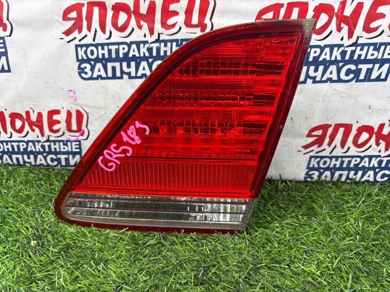 Вставка багажника TOYOTA CROWN GRS183 3GR-FSE задняя правая (б/у)